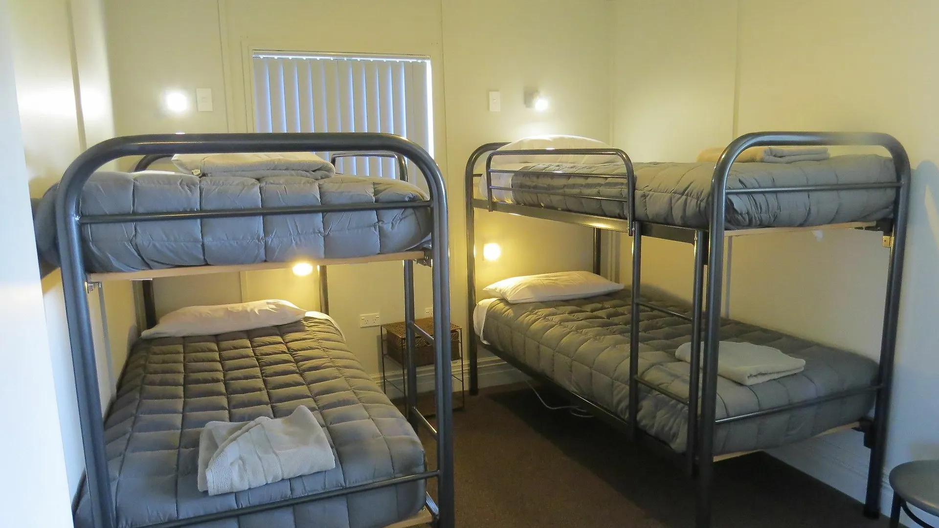 Christchurch Kiwi Holiday Park & Motels 4*,