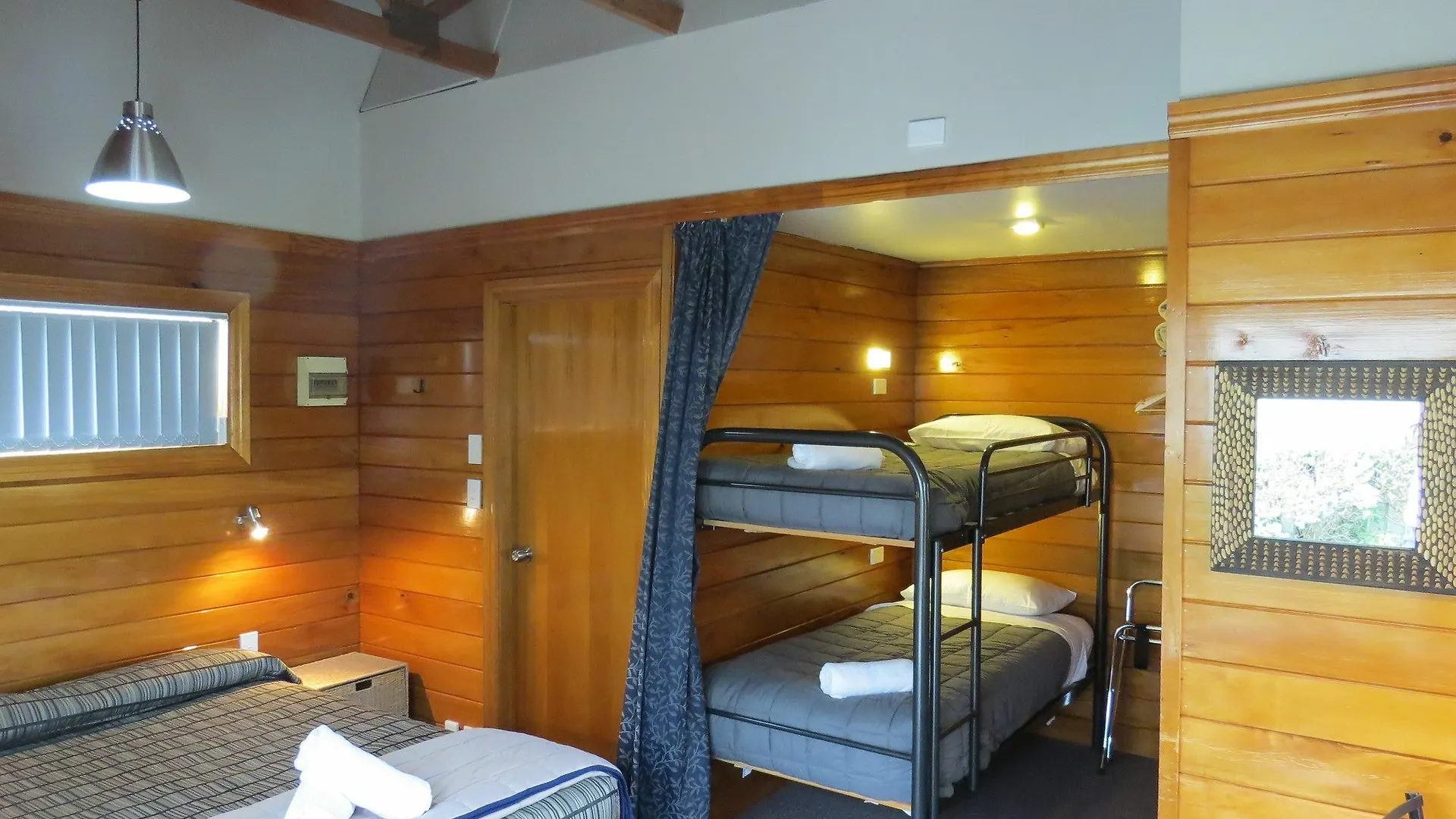 Christchurch Kiwi Holiday Park & Motels
